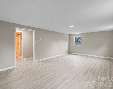 2519 Marble Street - Photo Thumbnail 15