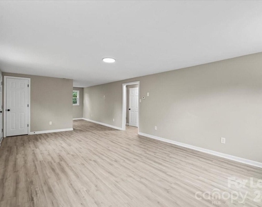 2519 Marble Street - Photo Thumbnail 6