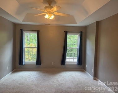 4005 Christine Lane - Photo Thumbnail 6