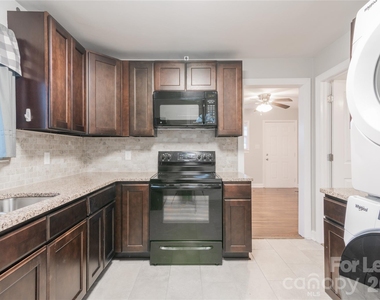 2108 Highland Street - Photo Thumbnail 7