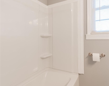 2108 Highland Street - Photo Thumbnail 17