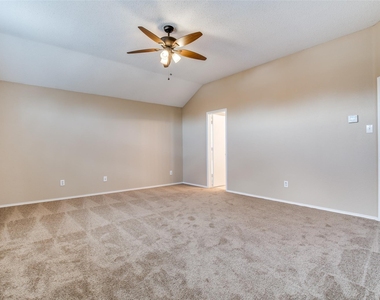 103 Bowie Street - Photo Thumbnail 19