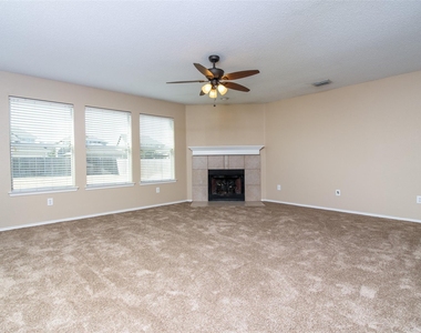103 Bowie Street - Photo Thumbnail 15