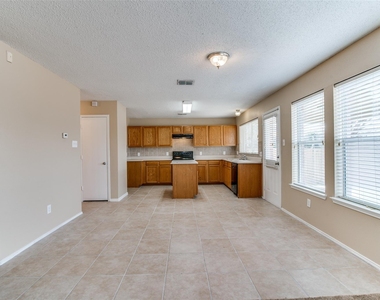 103 Bowie Street - Photo Thumbnail 9