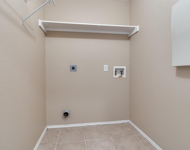 103 Bowie Street - Photo Thumbnail 31