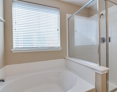 103 Bowie Street - Photo Thumbnail 21