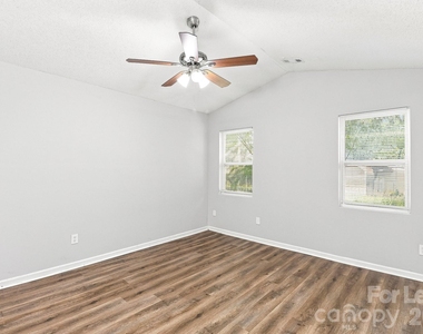 8419 Milton Morris Drive - Photo Thumbnail 9