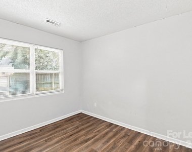 8419 Milton Morris Drive - Photo Thumbnail 7