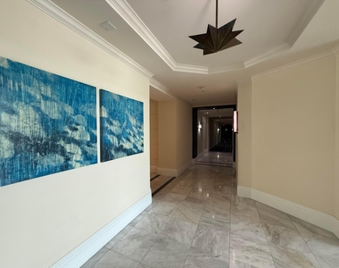 700 E Boynton Beach Boulevard - Photo Thumbnail 2