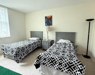 700 E Boynton Beach Boulevard - Photo Thumbnail 7