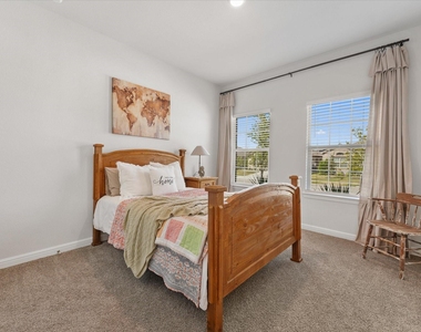 8912 Boulder Oak Boulevard - Photo Thumbnail 11