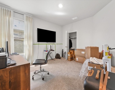8912 Boulder Oak Boulevard - Photo Thumbnail 15