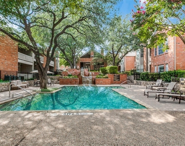 12660 Hillcrest Road - Photo Thumbnail 11