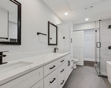 12660 Hillcrest Road - Photo Thumbnail 7
