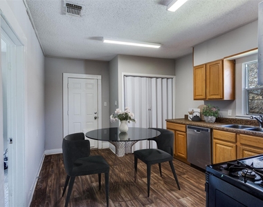 826 Mirike Drive - Photo Thumbnail 7