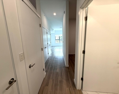 2121 Broward Avenue - Photo Thumbnail 6