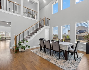 853 Calusa Drive - Photo Thumbnail 3