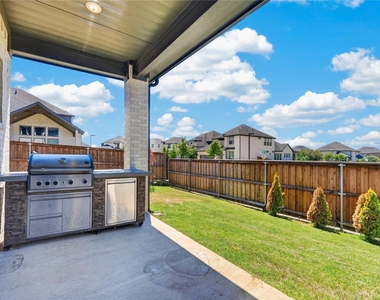 853 Calusa Drive - Photo Thumbnail 5