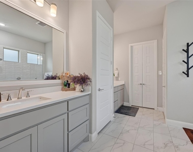 853 Calusa Drive - Photo Thumbnail 25