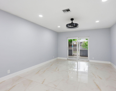 2975 Ne 2nd Avenue - Photo Thumbnail 17