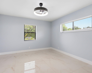 2975 Ne 2nd Avenue - Photo Thumbnail 20
