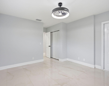 2975 Ne 2nd Avenue - Photo Thumbnail 21