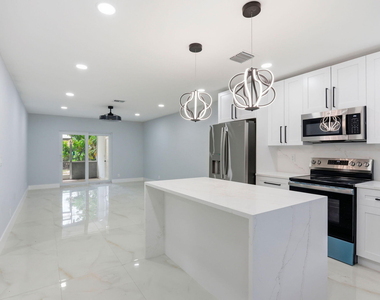 2975 Ne 2nd Avenue - Photo Thumbnail 9