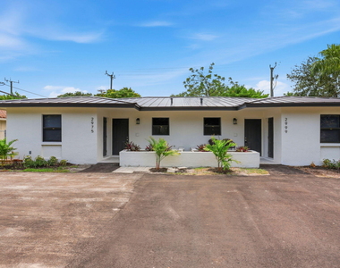 2975 Ne 2nd Avenue - Photo Thumbnail 1