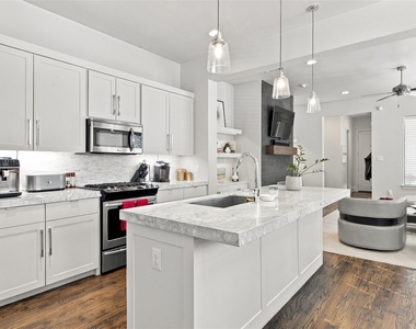 5539 Ellsworth Avenue - Photo Thumbnail 7