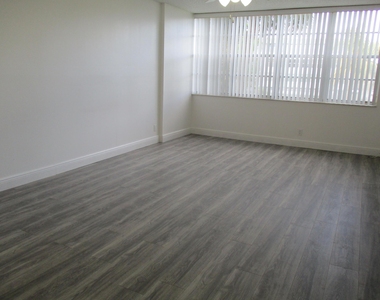 2761 Taft Street - Photo Thumbnail 18