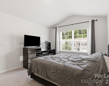 7109 N Mills Road - Photo Thumbnail 12