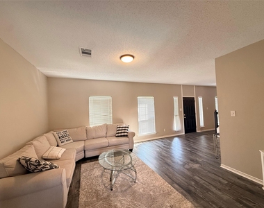 1421 Berkley Road - Photo Thumbnail 7