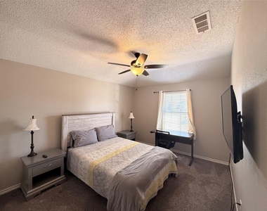 1421 Berkley Road - Photo Thumbnail 15