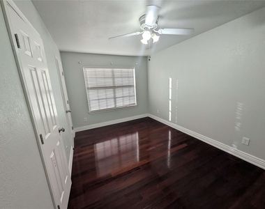 1940 Cedar Ridge Drive - Photo Thumbnail 32