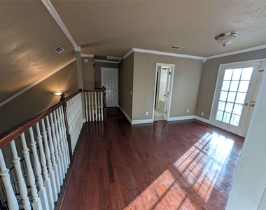 1940 Cedar Ridge Drive - Photo Thumbnail 34