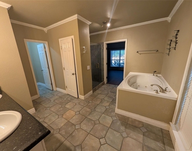 1940 Cedar Ridge Drive - Photo Thumbnail 17