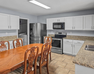 4602 Green Meadow Drive - Photo Thumbnail 4