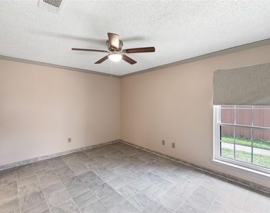 4240 Madera Road - Photo Thumbnail 6