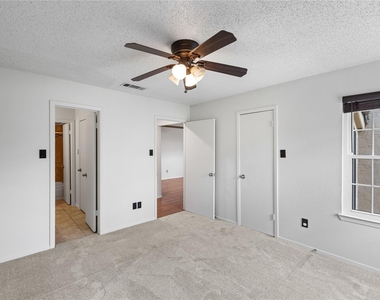 4240 Madera Road - Photo Thumbnail 16