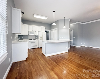 7023 Blakeney Greens Boulevard - Photo Thumbnail 5