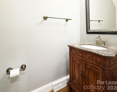7023 Blakeney Greens Boulevard - Photo Thumbnail 9