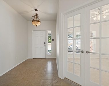 608 Byron Nelson Drive - Photo Thumbnail 3