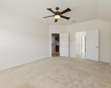 608 Byron Nelson Drive - Photo Thumbnail 14
