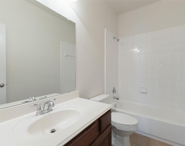 608 Byron Nelson Drive - Photo Thumbnail 18