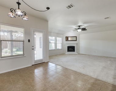 608 Byron Nelson Drive - Photo Thumbnail 12