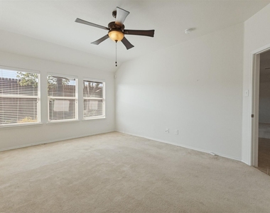 608 Byron Nelson Drive - Photo Thumbnail 13