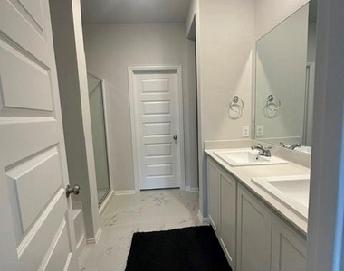 516 Hickory Ridge - Photo Thumbnail 16