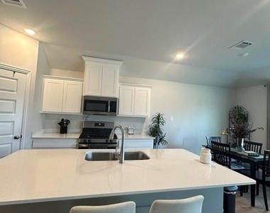 516 Hickory Ridge - Photo Thumbnail 8