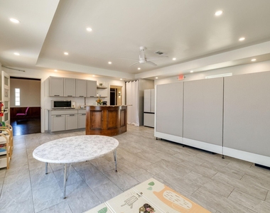 3024 Conklin Street - Photo Thumbnail 21