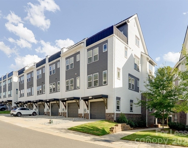606 W End Drive - Photo Thumbnail 47